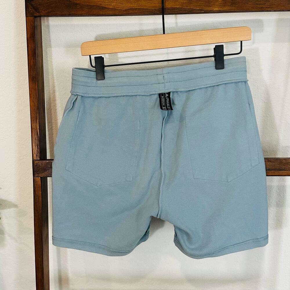 Alphalete Men’s Blue Drawstring Sweat Shorts Logo Patch Size Medium - Picture 11 of 11